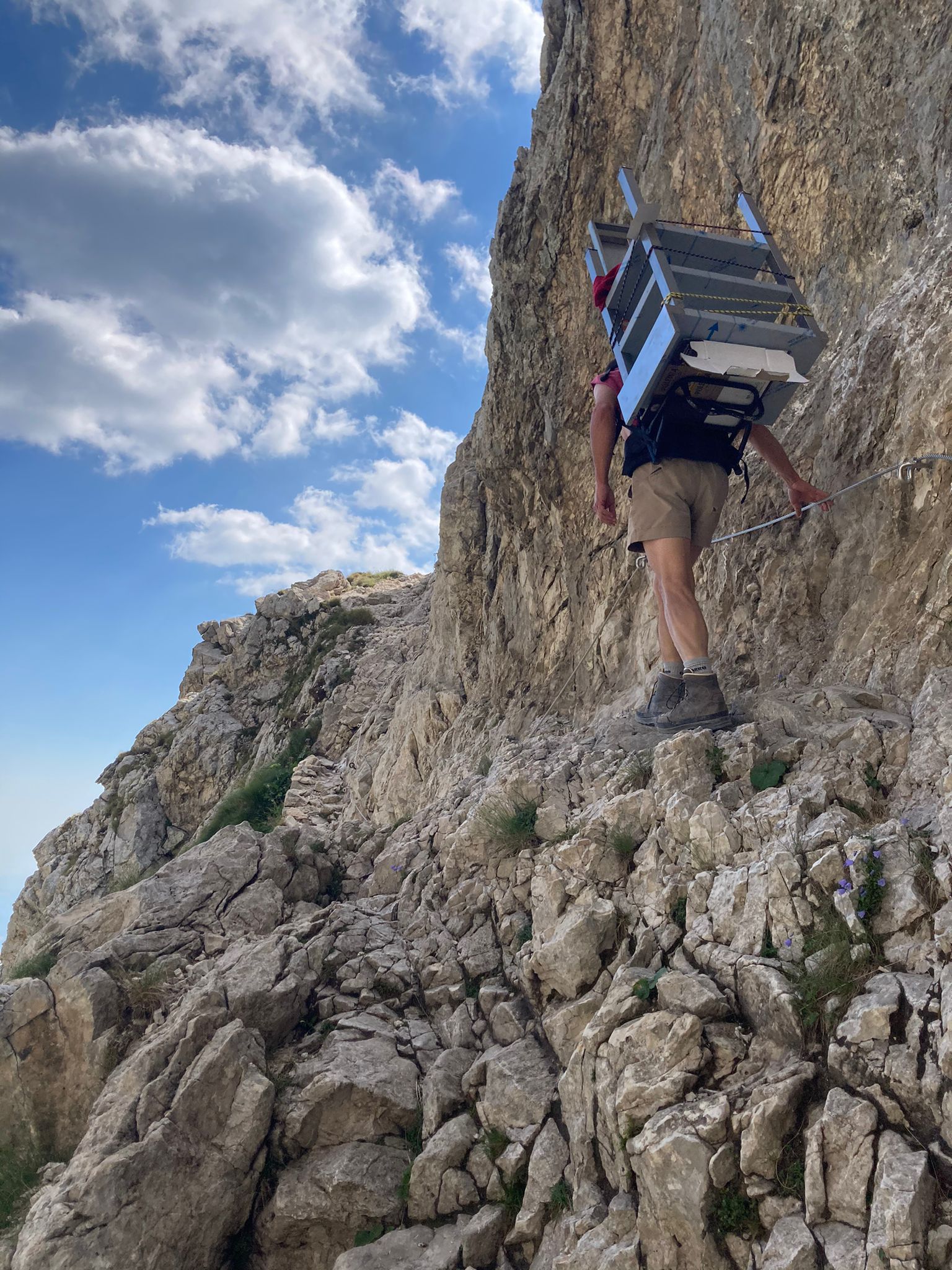 Carico al Rifugio Carlo Franchetti